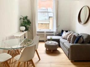 Courtfield Gardens Luxury Apartment